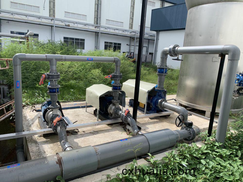 越南(nan)某某60噸(dun)輭化水(shui)工程(cheng)