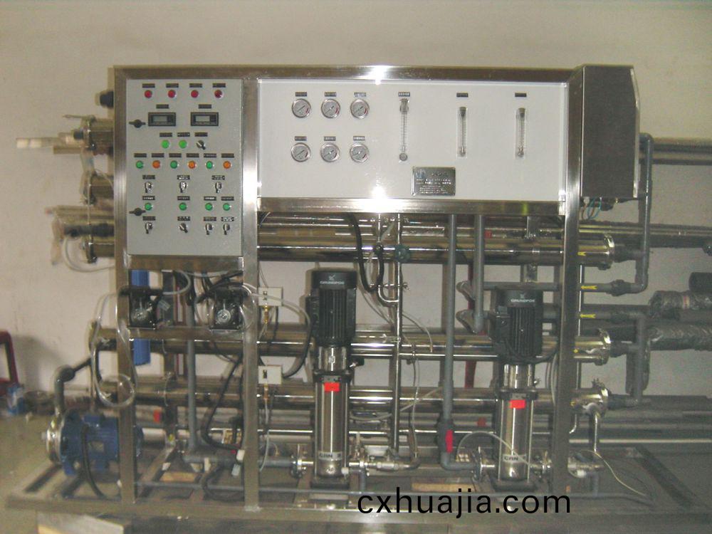 小型反(fan)滲(shen)透主機